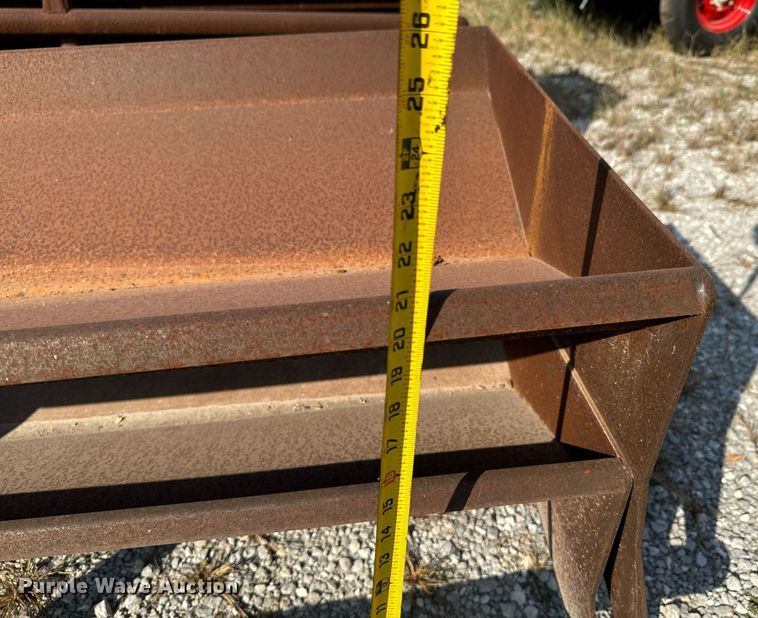 image for item JE9350 (6) bunk feeders