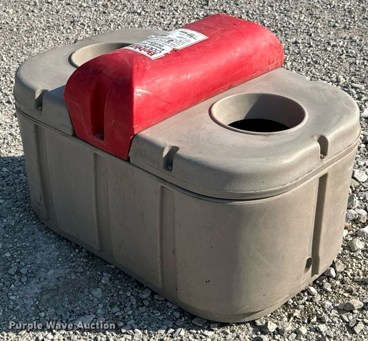 image for item JE9351 Behlen Country livestock waterer