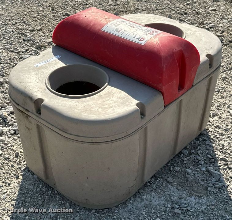 image for item JE9351 Behlen Country livestock waterer