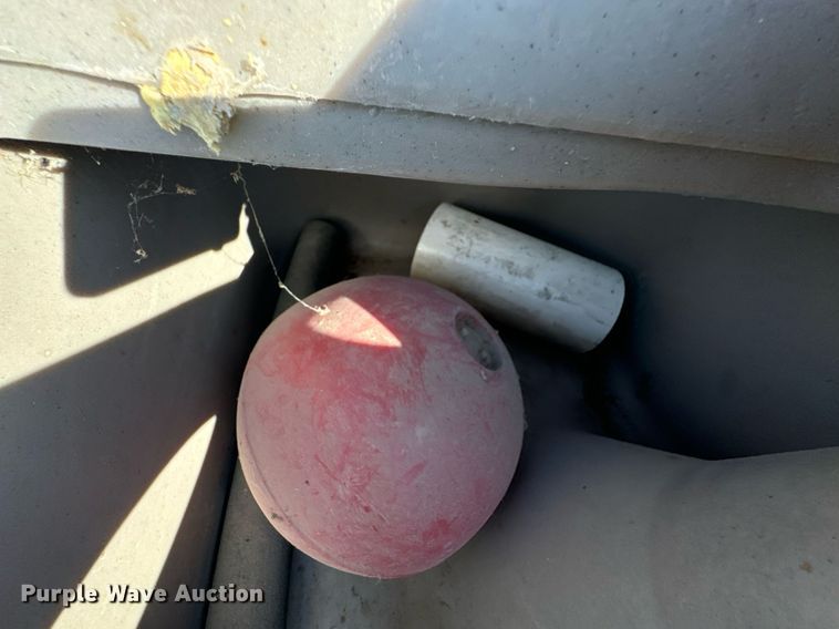 image for item JE9351 Behlen Country livestock waterer