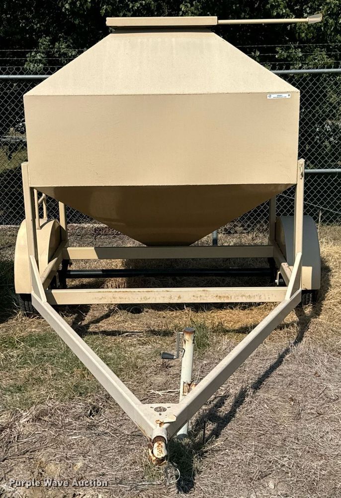 image for item JE9361 Feed cart