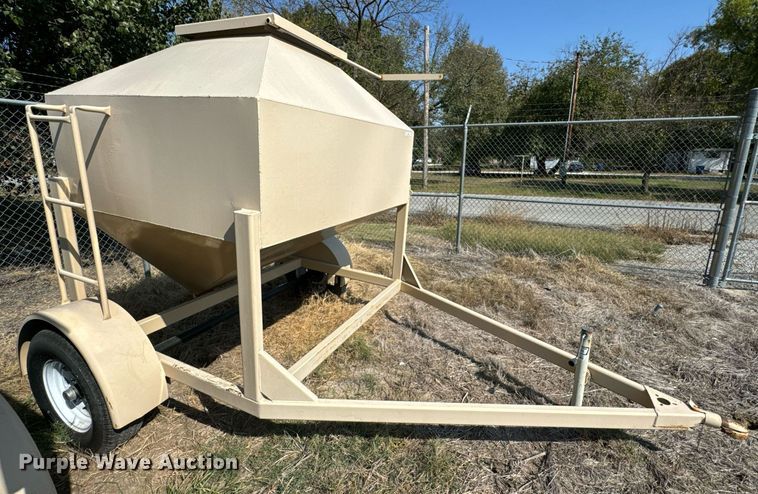 image for item JE9361 Feed cart