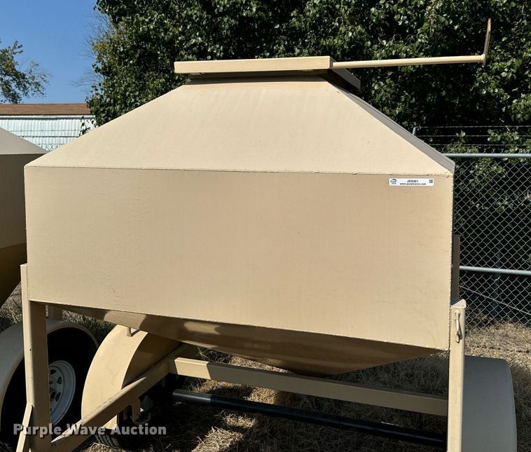 image for item JE9361 Feed cart