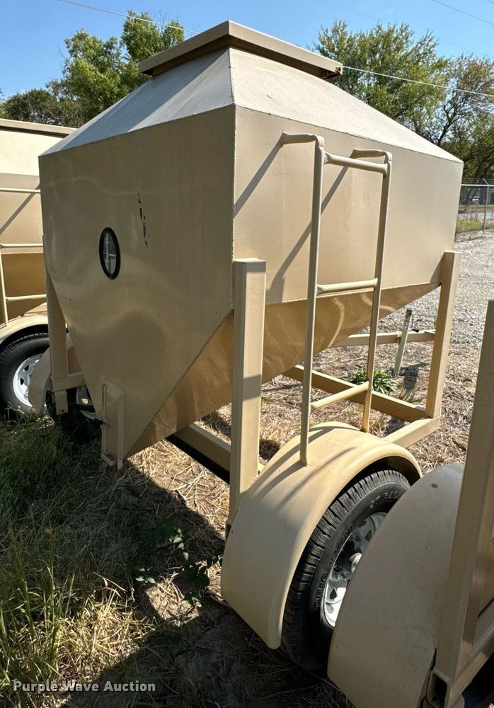 image for item JE9362 Feed cart