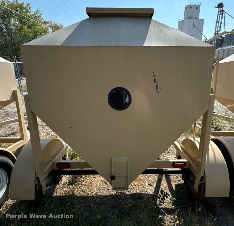 image for item JE9362 Feed cart