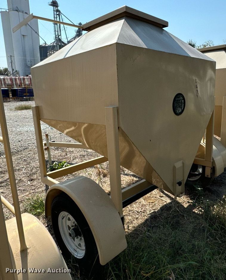 image for item JE9362 Feed cart