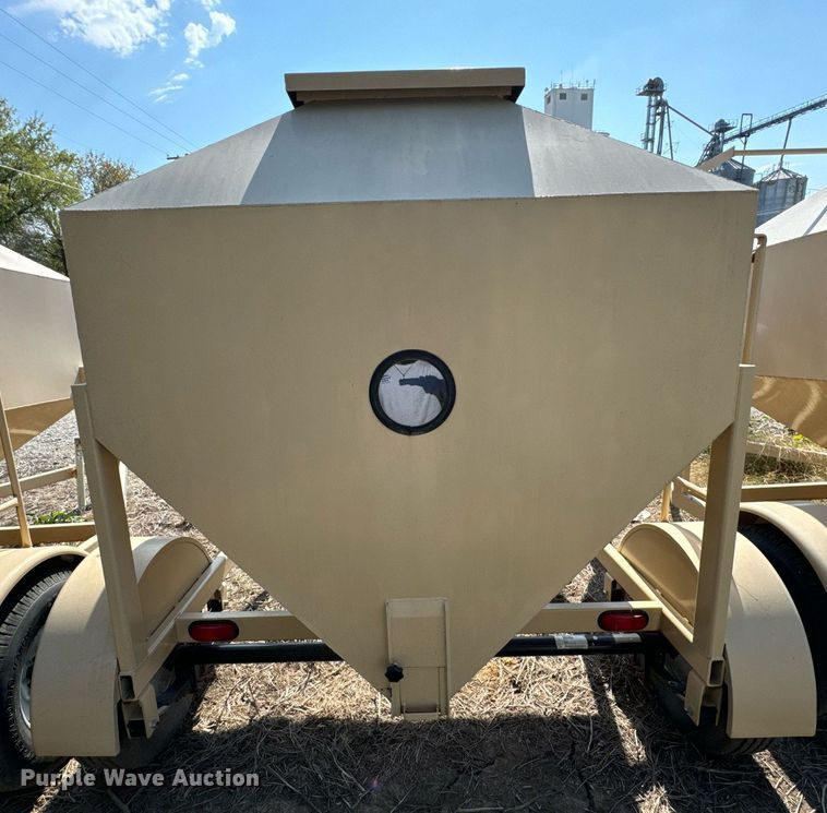 image for item JE9363 Feed cart