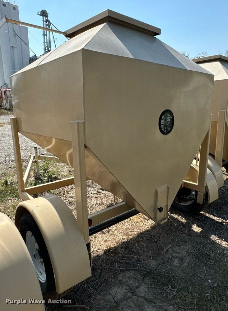 image for item JE9363 Feed cart