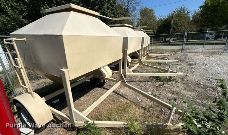 image for item JE9364 Feed cart