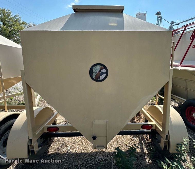 image for item JE9364 Feed cart