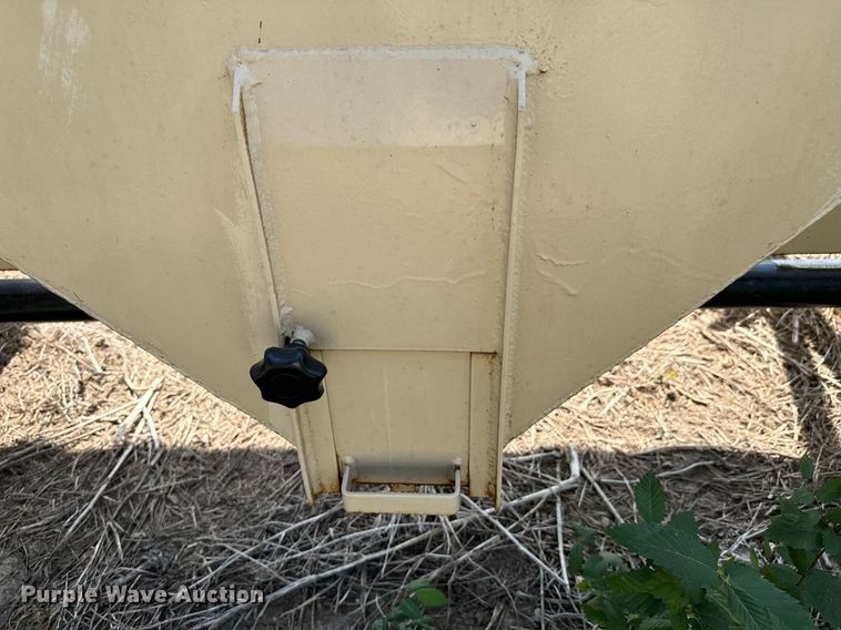 image for item JE9364 Feed cart