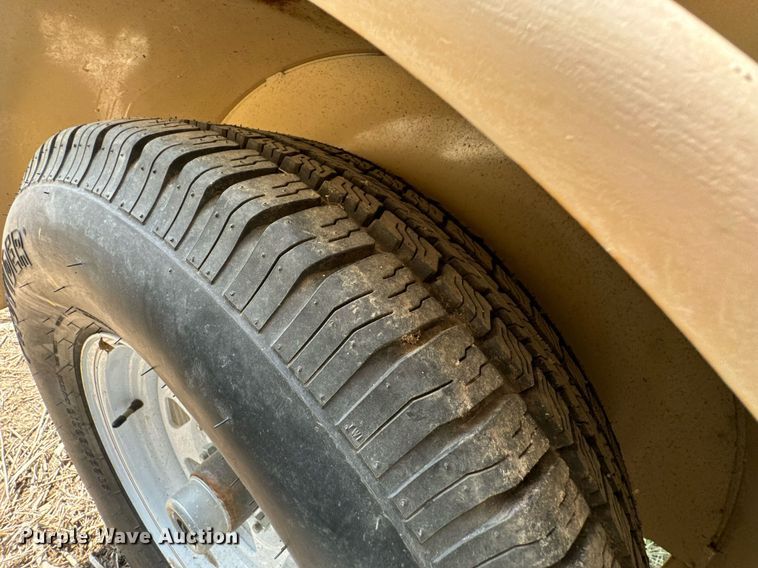 image for item JE9364 Feed cart