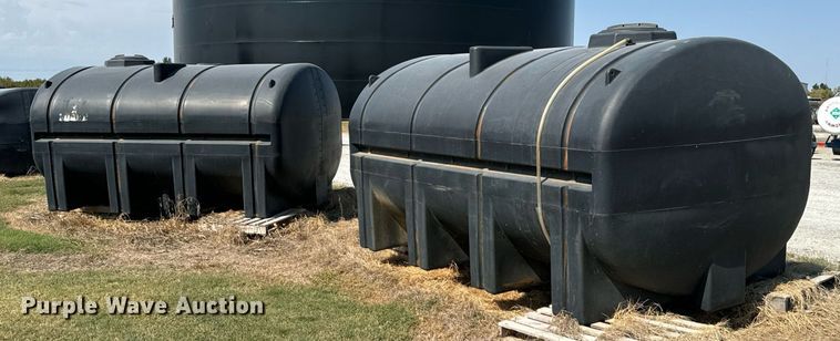 image for item JE9371 (2) poly tanks