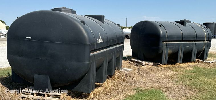 image for item JE9371 (2) poly tanks