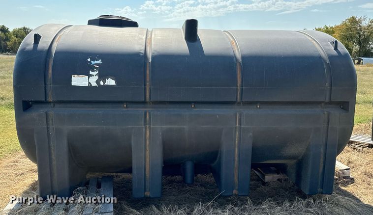 image for item JE9371 (2) poly tanks