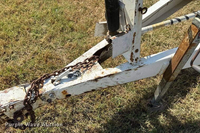 image for item JE9372 Willmar Super 600 spreader