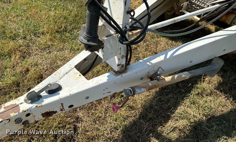 image for item JE9374 Willmar Super 800 spreader