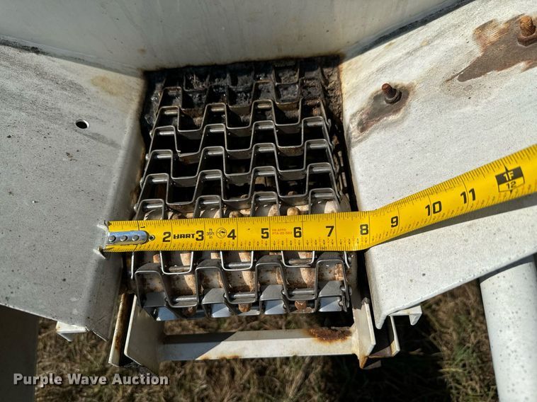 image for item JE9374 Willmar Super 800 spreader