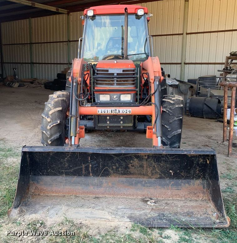 image for item JT9675 Kubota  M9000 MFWD tractor