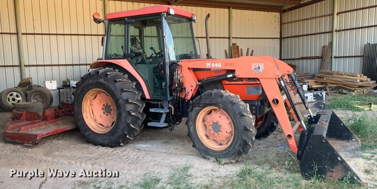 image for item JT9675 Kubota  M9000 MFWD tractor