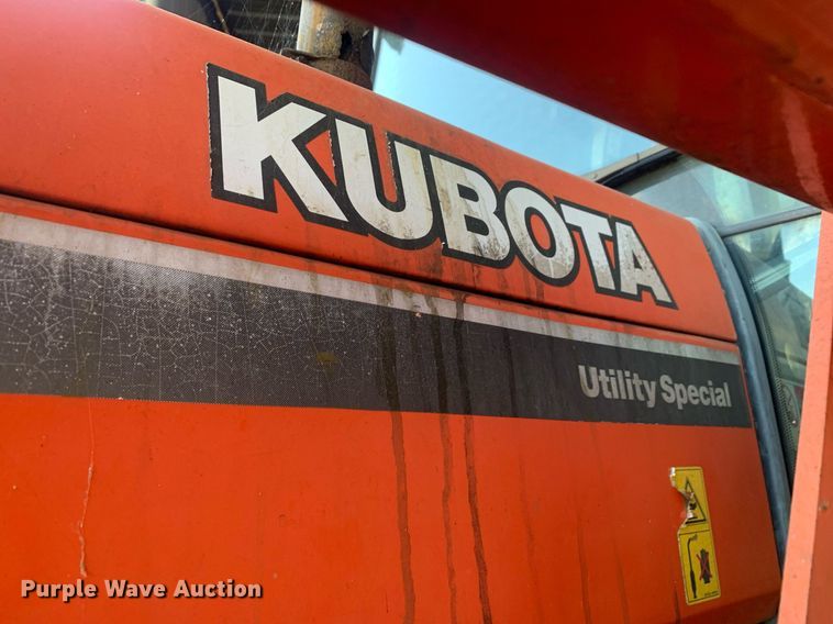 image for item JT9675 Kubota  M9000 MFWD tractor