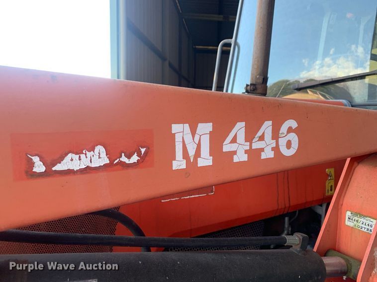 image for item JT9675 Kubota  M9000 MFWD tractor