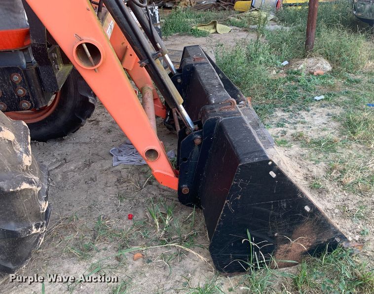 image for item JT9675 Kubota  M9000 MFWD tractor