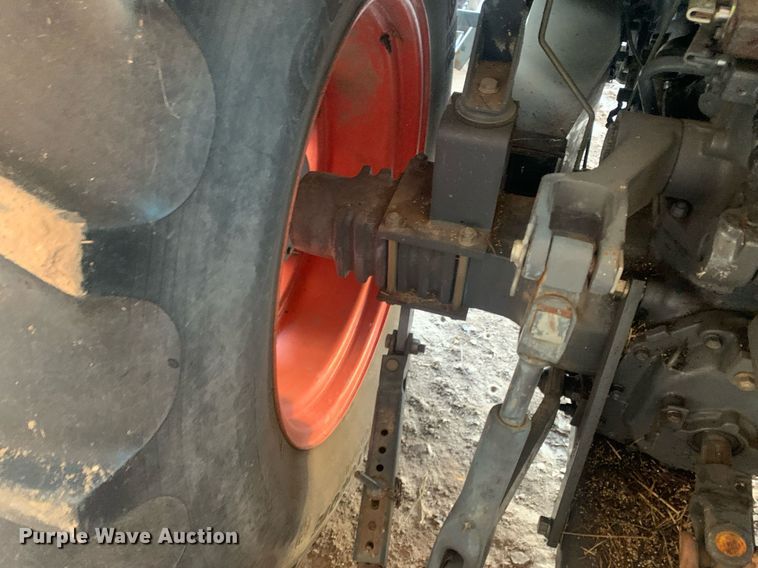 image for item JT9675 Kubota  M9000 MFWD tractor