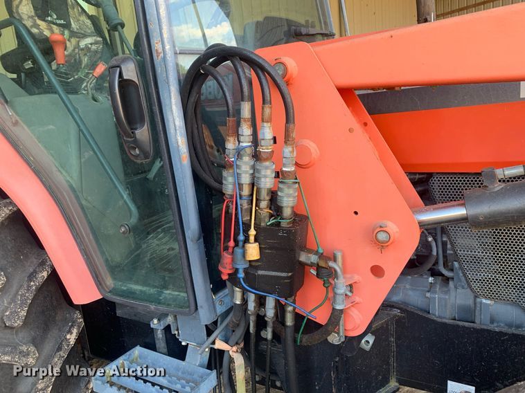 image for item JT9675 Kubota  M9000 MFWD tractor
