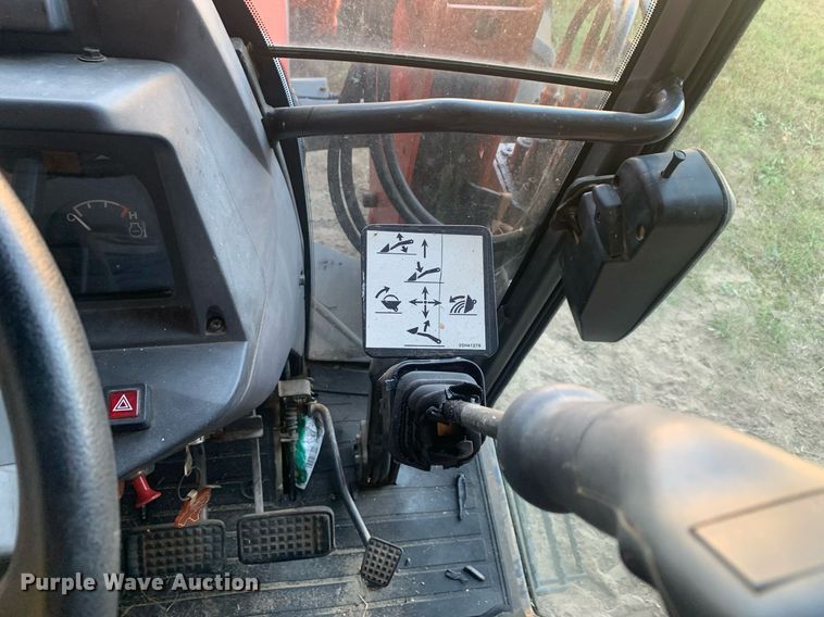 image for item JT9675 Kubota  M9000 MFWD tractor