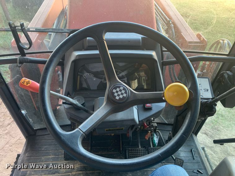 image for item JT9675 Kubota  M9000 MFWD tractor