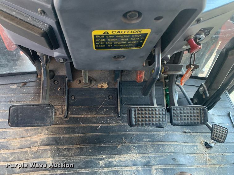 image for item JT9675 Kubota  M9000 MFWD tractor