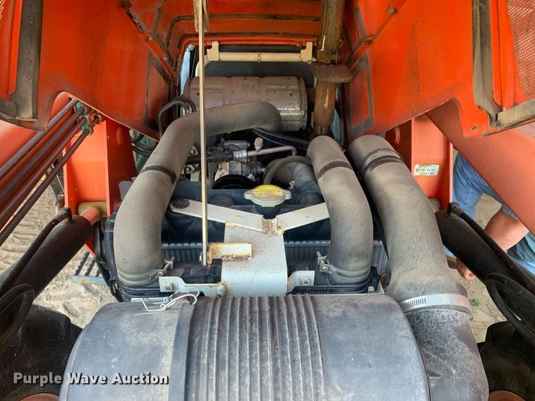 image for item JT9675 Kubota  M9000 MFWD tractor