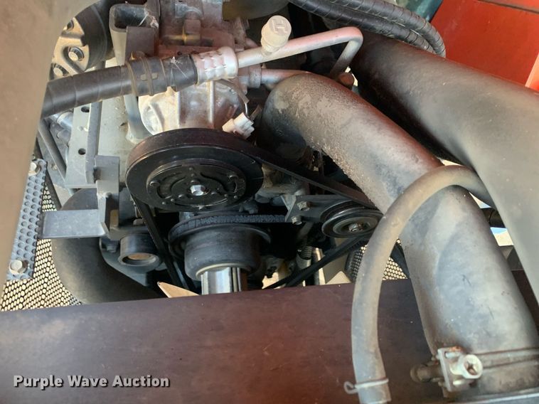 image for item JT9675 Kubota  M9000 MFWD tractor