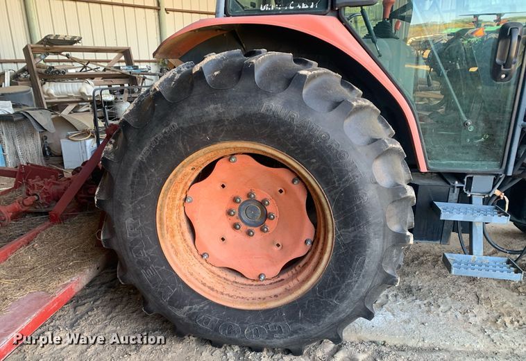 image for item JT9675 Kubota  M9000 MFWD tractor