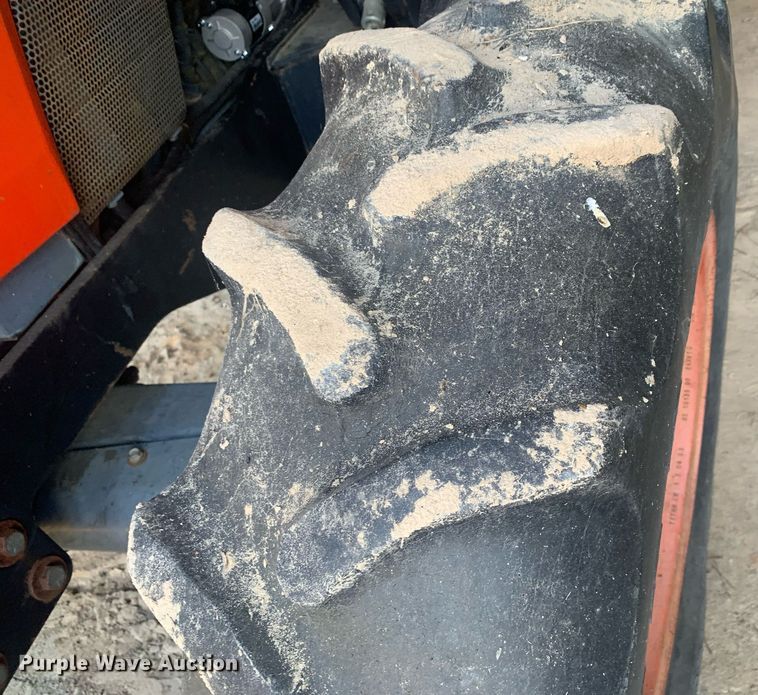 image for item JT9675 Kubota  M9000 MFWD tractor