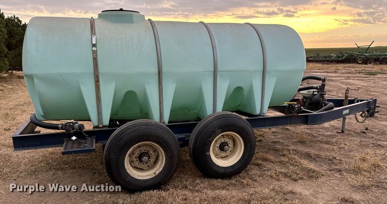 image for item MS9844 Schaben P-265-1010 nurse tank trailer 