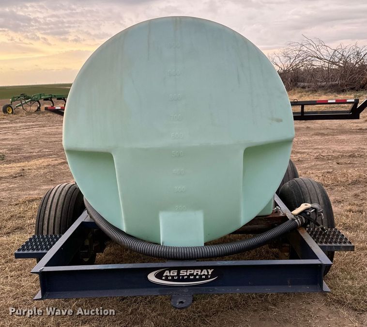 image for item MS9844 Schaben P-265-1010 nurse tank trailer 