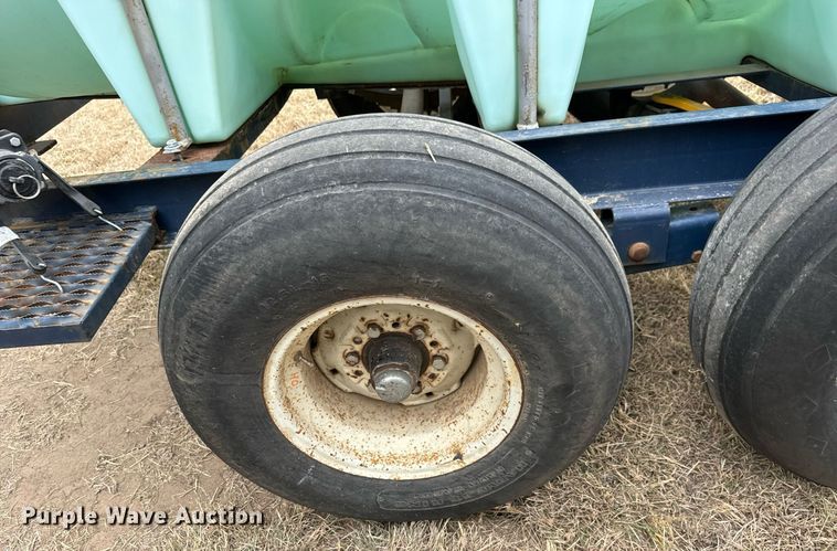 image for item MS9844 Schaben P-265-1010 nurse tank trailer 