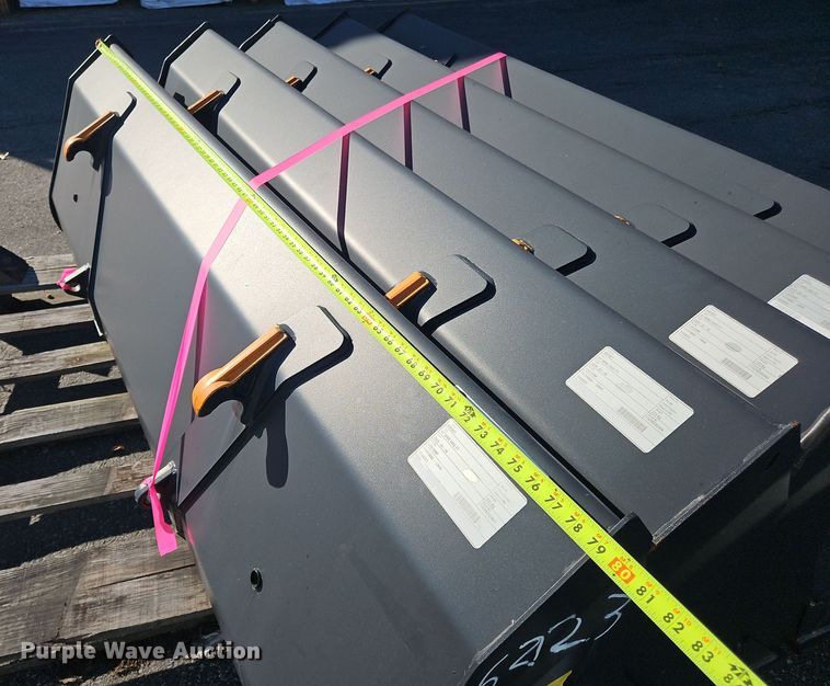 image for item OJ9880 (5) Alo AB buckets