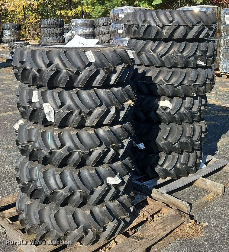 image for item OJ9887 (11) 95-16R-11 tires and wheels