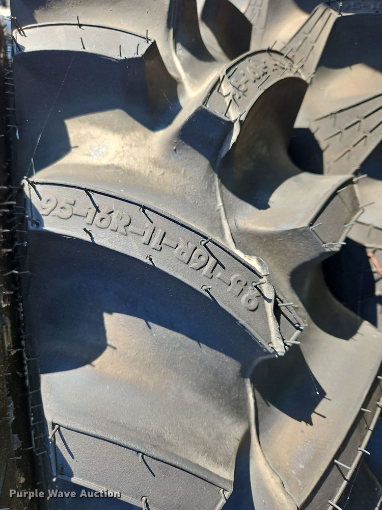 image for item OJ9887 (11) 95-16R-11 tires and wheels