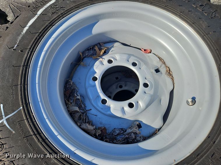 image for item OJ9889 (10) 9.5-16R-11 tires and wheels