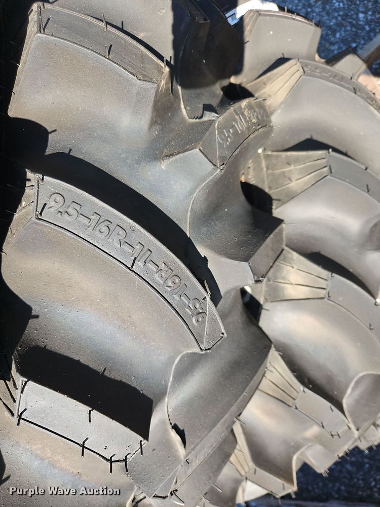 image for item OJ9889 (10) 9.5-16R-11 tires and wheels