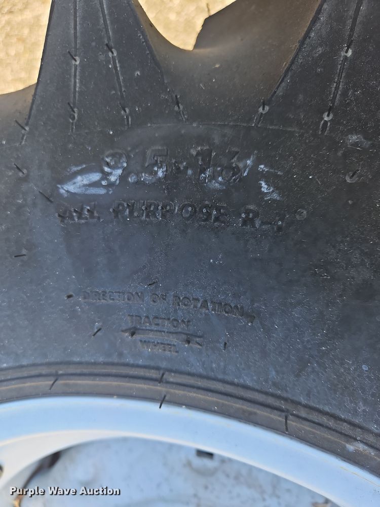 image for item OJ9890 (10) 9.5-16R-11 tires and wheels