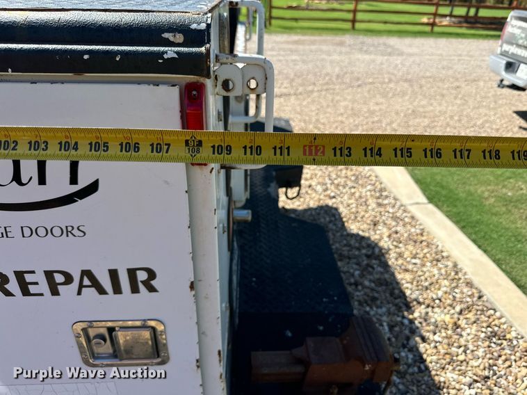 image for item DD3213 2012 Ford F450 Super Duty utility / service truck