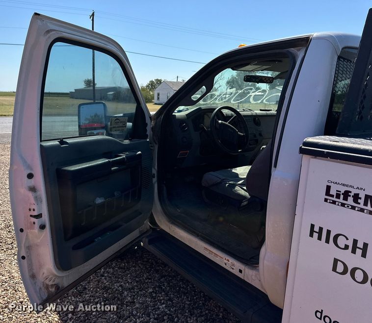 image for item DD3213 2012 Ford F450 Super Duty utility / service truck