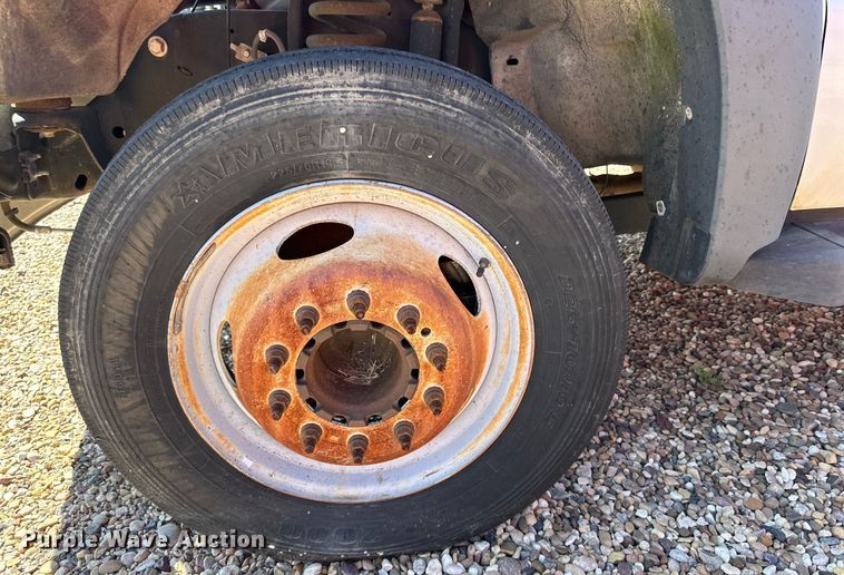image for item DD3213 2012 Ford F450 Super Duty utility / service truck