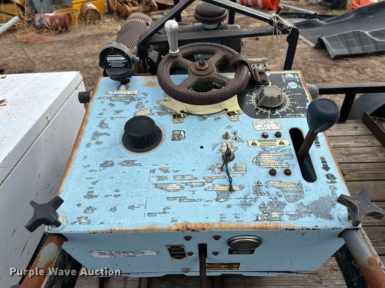 image for item DD3393 2002 PJ utility trailer