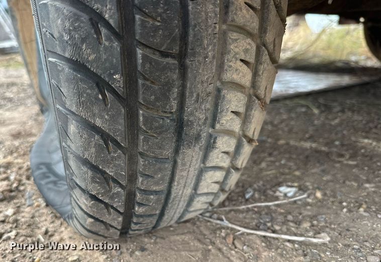 image for item DD3393 2002 PJ utility trailer